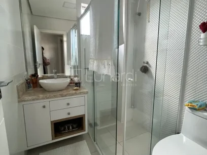 Foto Apartamento com 2 Dormitórios