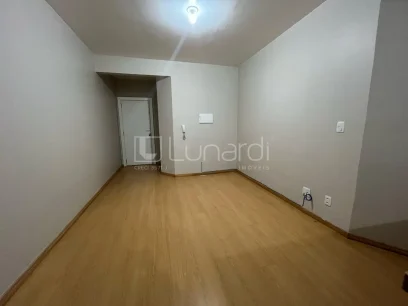 Foto Apartamento com 2 Dormitórios