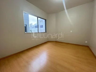 Foto Apartamento com 2 Dormitórios