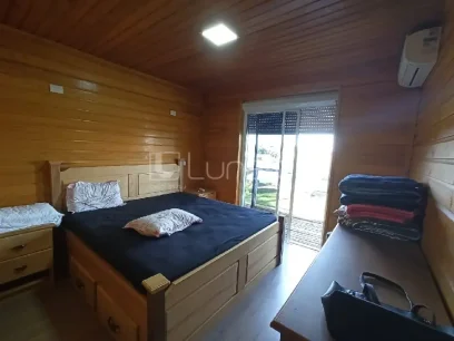 Foto Casa com 4 Dormitórios