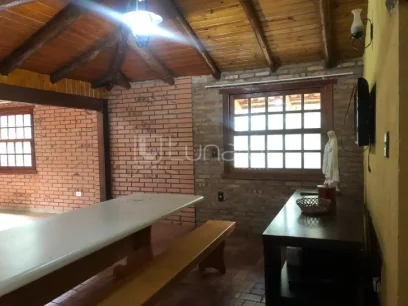 Foto Casa com 3 Dormitórios