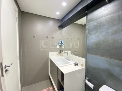 Foto Apartamento com 2 Suítes