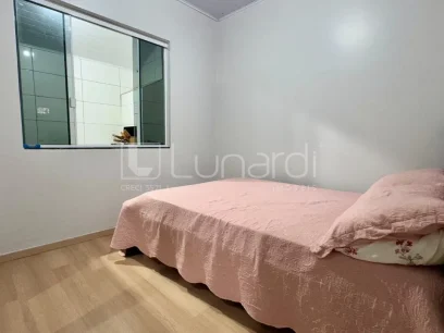Foto Casa com 2 Dormitórios