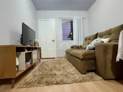 Foto Casa com 2 Dormitórios