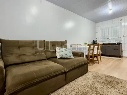 Foto Casa com 2 Dormitórios