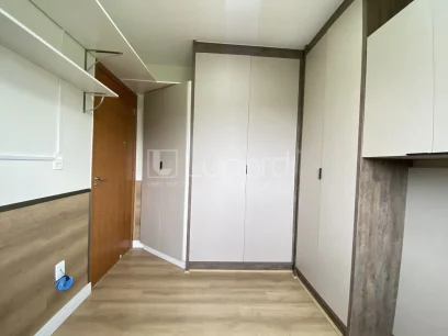 Foto Apartamento com 2 Dormitórios