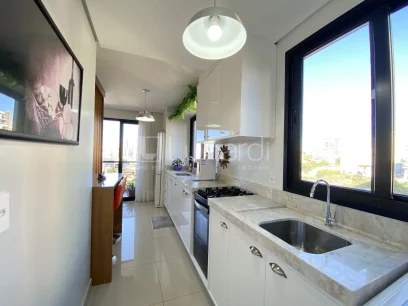 Foto Apartamento com 2 Dormitórios