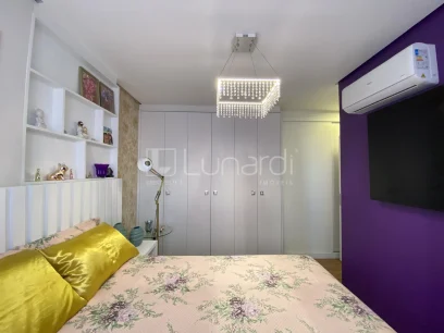 Foto Apartamento com 2 Dormitórios
