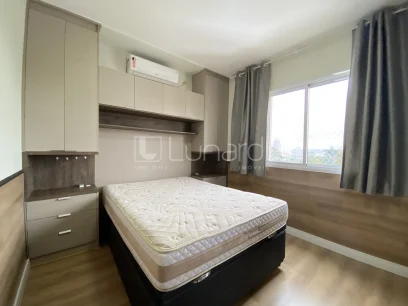 Foto Apartamento com 2 Dormitórios