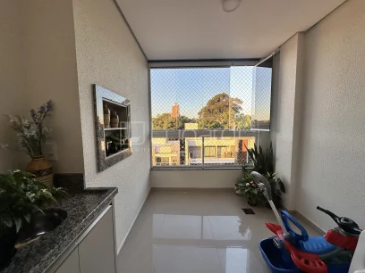 Foto Apartamento com 2 Dormitórios