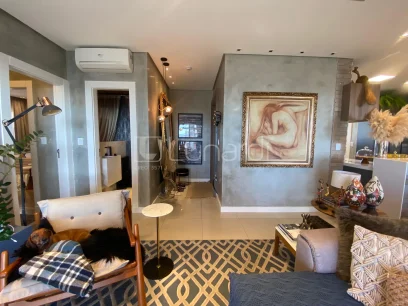 Foto Apartamento com 3 Suítes