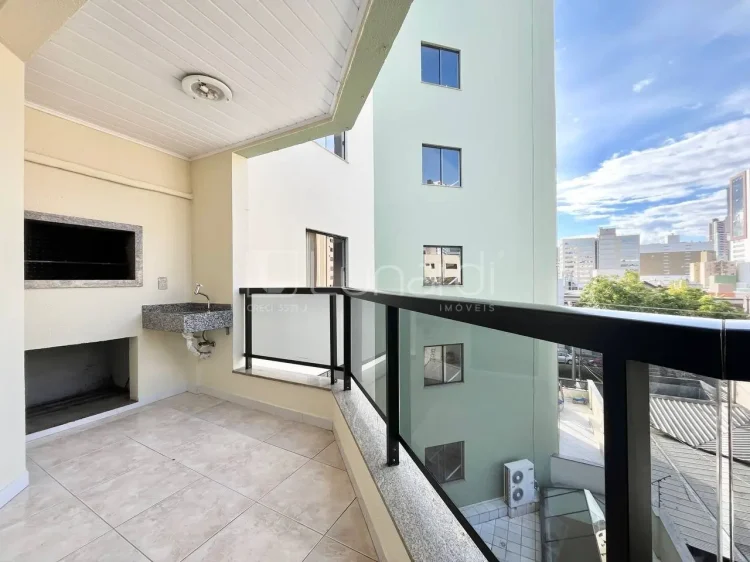 Apartamento com 3 Dormitórios