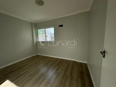 Foto Apartamento com 2 Dormitórios
