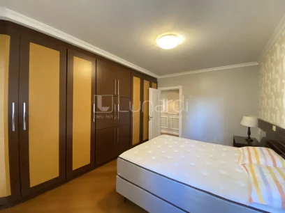 Foto Apartamento com 3 Dormitórios