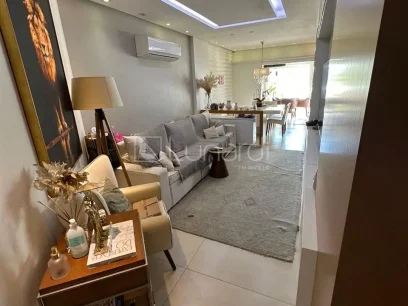 Foto Apartamento com 3 Dormitórios