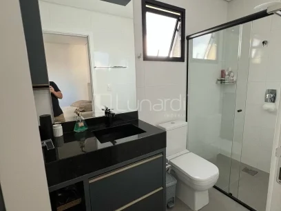 Foto Apartamento com 2 Dormitórios