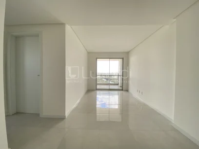 Foto Apartamento com 2 Dormitórios