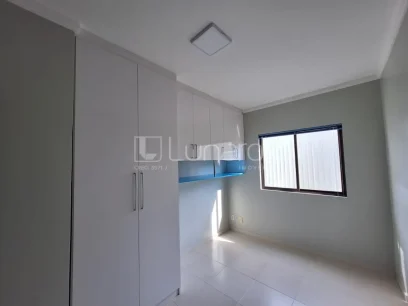 Foto Apartamento com 2 Dormitórios