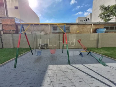 Foto Apartamento com 2 Dormitórios