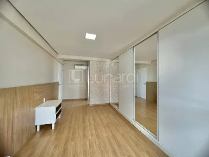 Foto Apartamento com 3 Dormitórios