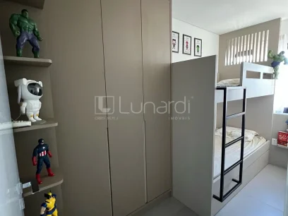 Foto Apartamento com 2 Dormitórios