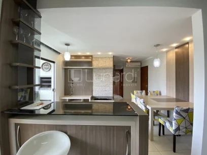 Foto Apartamento com 2 Dormitórios