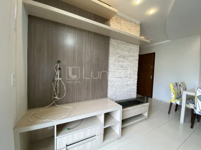 Foto Apartamento com 2 Dormitórios