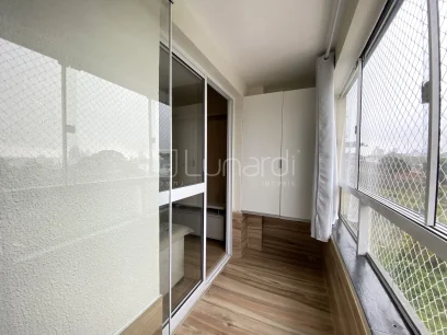 Foto Apartamento com 2 Dormitórios