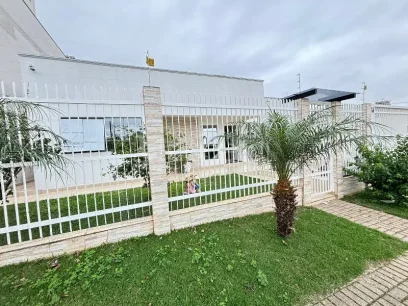 Casa com 3 Dormitórios