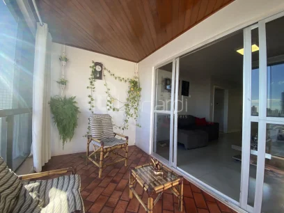 Foto Apartamento com 3 Dormitórios