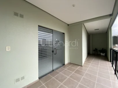 Foto Apartamento com 2 Dormitórios