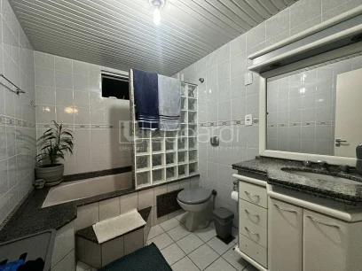 Foto Apartamento com 3 Dormitórios