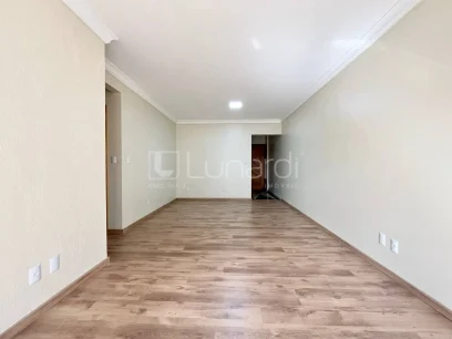 Apartamento com 3 Dormitórios
