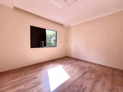 Foto Apartamento com 3 Dormitórios