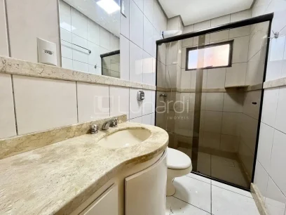 Foto Apartamento com 3 Dormitórios
