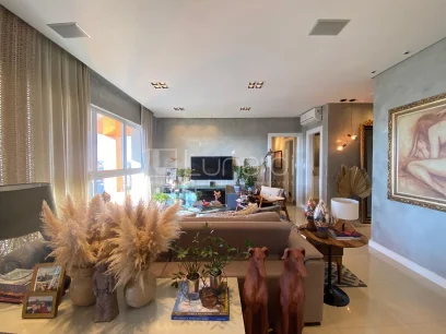 Foto Apartamento com 3 Suítes