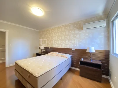 Foto Apartamento com 3 Dormitórios