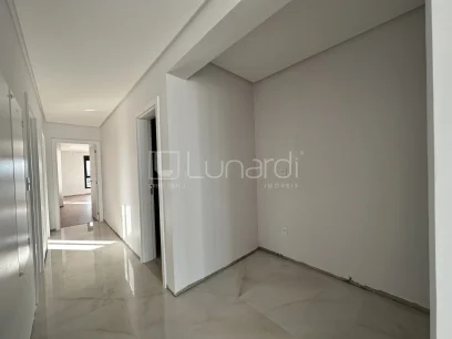 Foto Apartamento com 3 Dormitórios