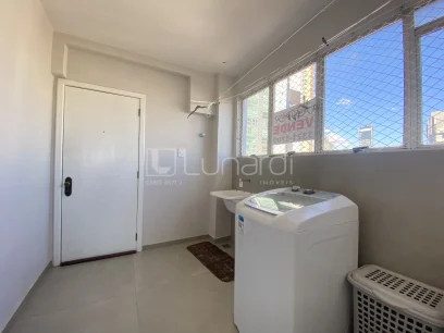 Foto Apartamento com 3 Dormitórios