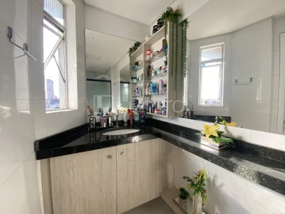 Foto Apartamento com 3 Dormitórios