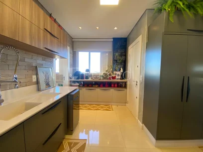 Foto Apartamento com 3 Suítes