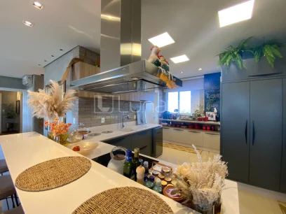 Foto Apartamento com 3 Suítes