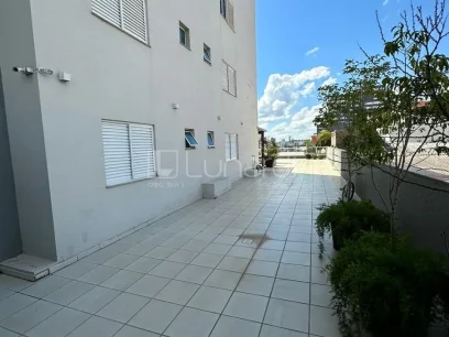 Foto Apartamento com 3 Dormitórios