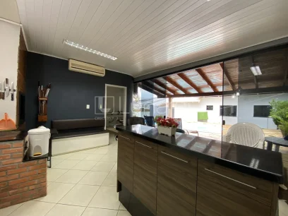 Foto Casa com 3 Dormitórios