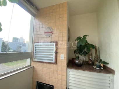 Foto Apartamento com 3 Dormitórios