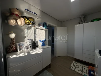 Foto Apartamento com 2 Dormitórios