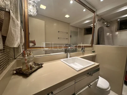 Foto Apartamento com 3 Dormitórios