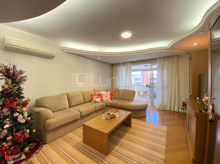 Apartamento com 3 Dormitórios