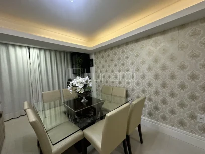 Foto Apartamento com 3 Dormitórios