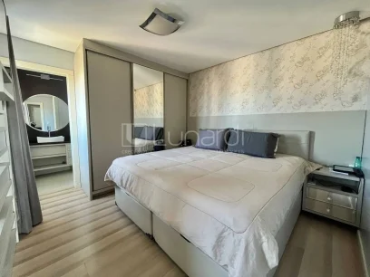 Foto Apartamento com 3 Dormitórios